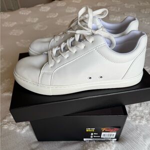 Fuegos Women Sneakers - Like New